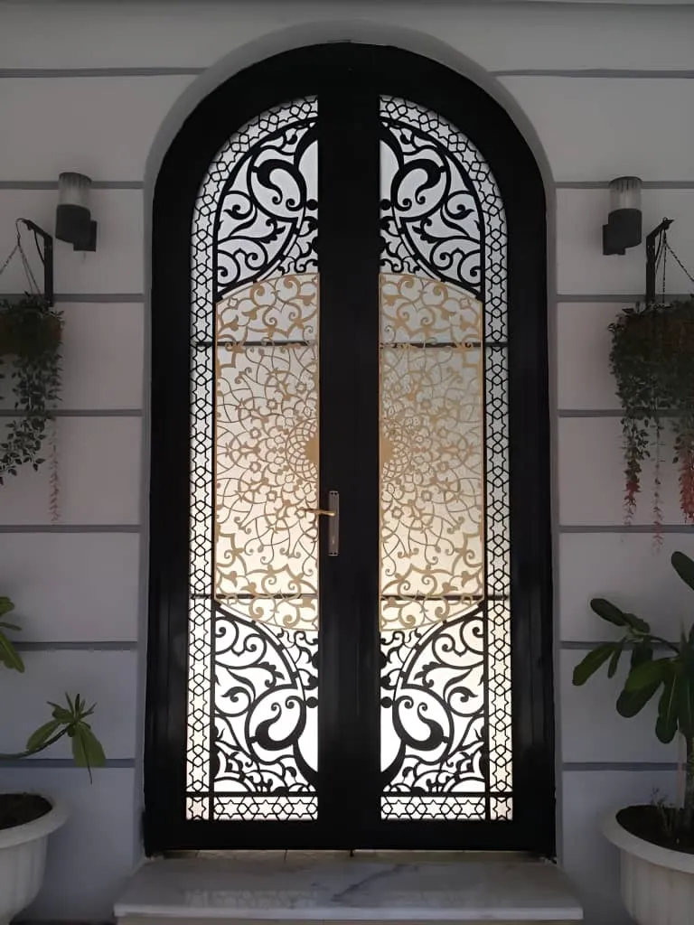 أبواب حديد قص ليزر الرياض