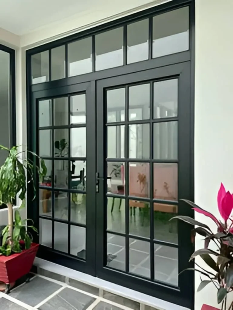 تركيب باب حديد زجاج مودرن الرياض