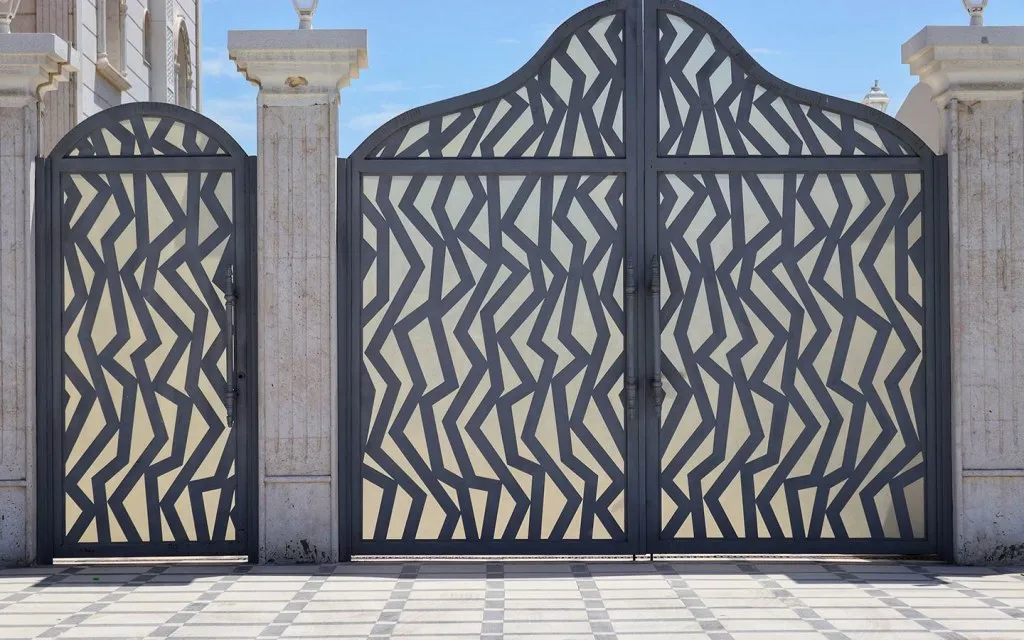 تركيب باب خارجي زجاجي