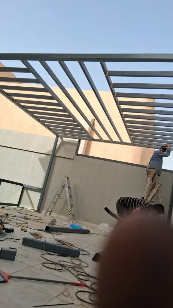 تنفيذ مظلات حديد للمنازل الرياض