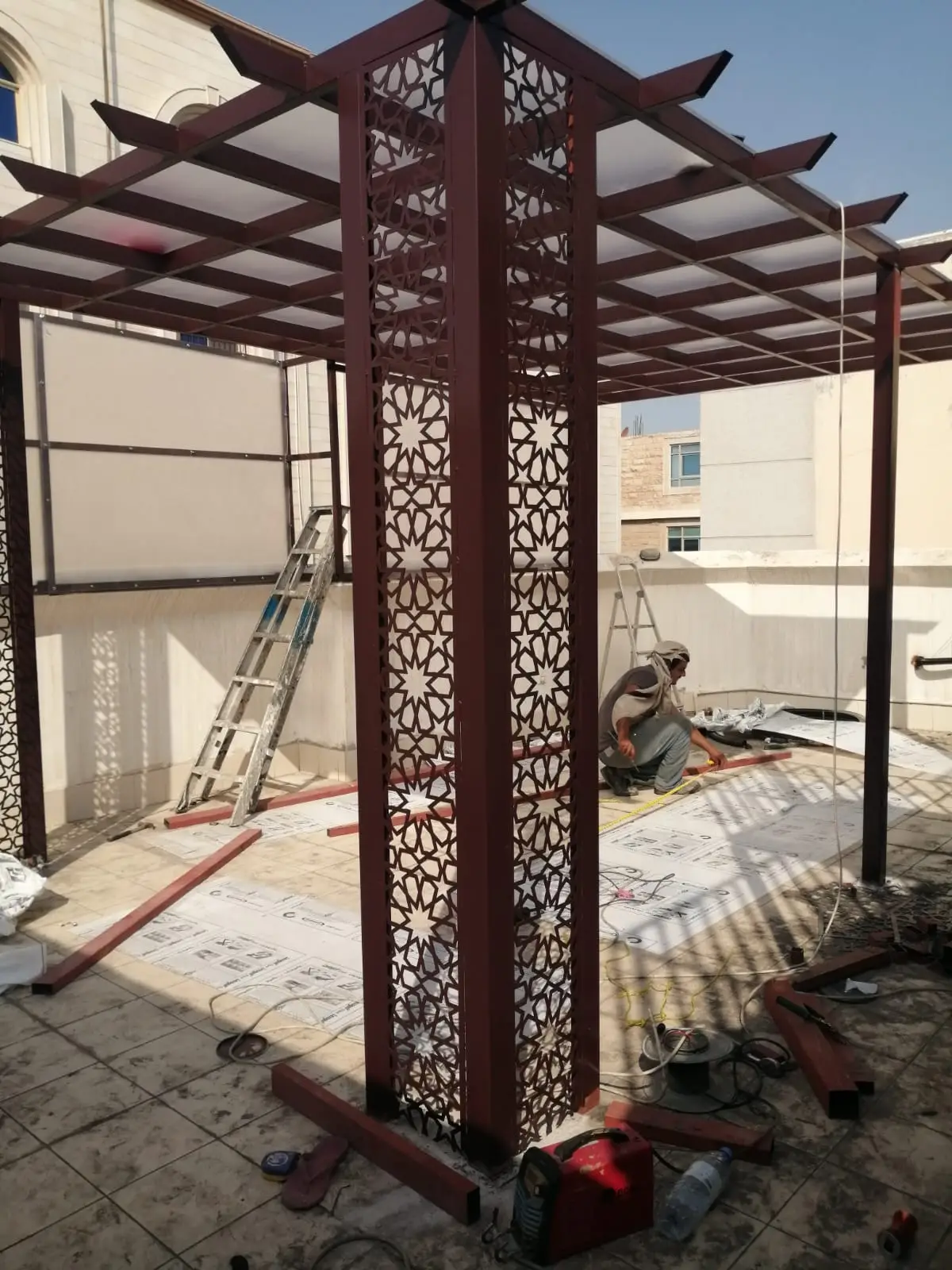 معلم تركيب برجوالات في الرياض