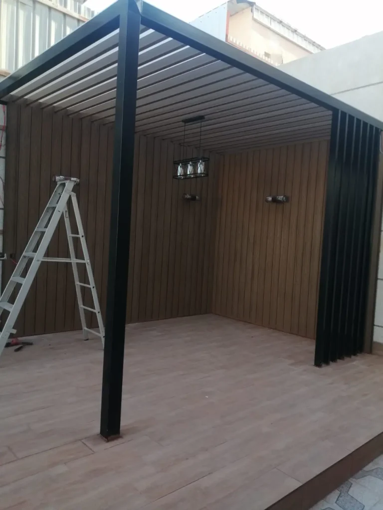 برجولة حديد حديثة في الرياض