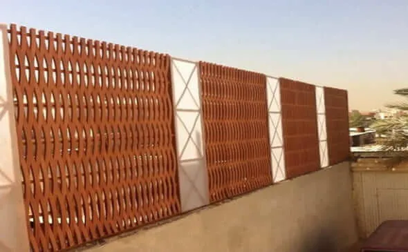 فني تركيب ساتر لكسان في الرياض